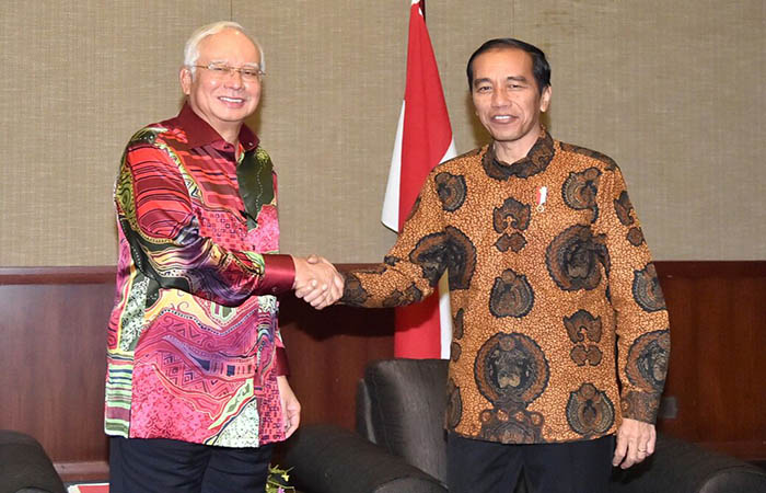 Presiden Joko Widodo bersama Perdana Menteri Dato’ Sri Mohd. Najib