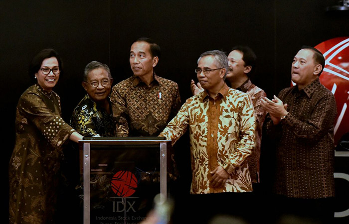 Presiden Joko Widodo menutup secara resmi perdagangan Bursa Efek Indonesia