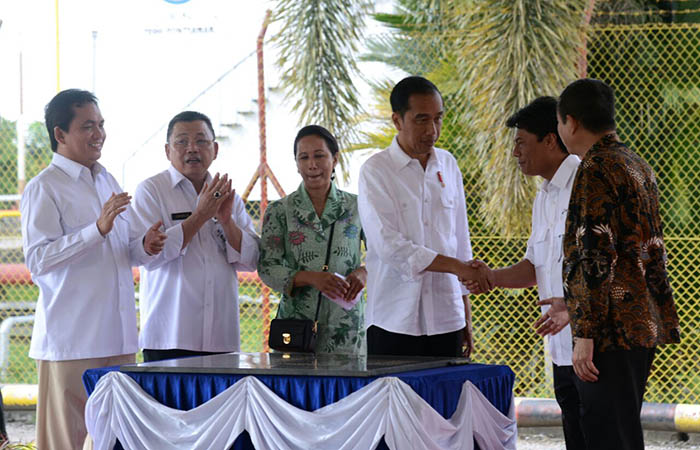 Presiden Joko Widodo pada peresmian BBM Satu Harga di Pontianak