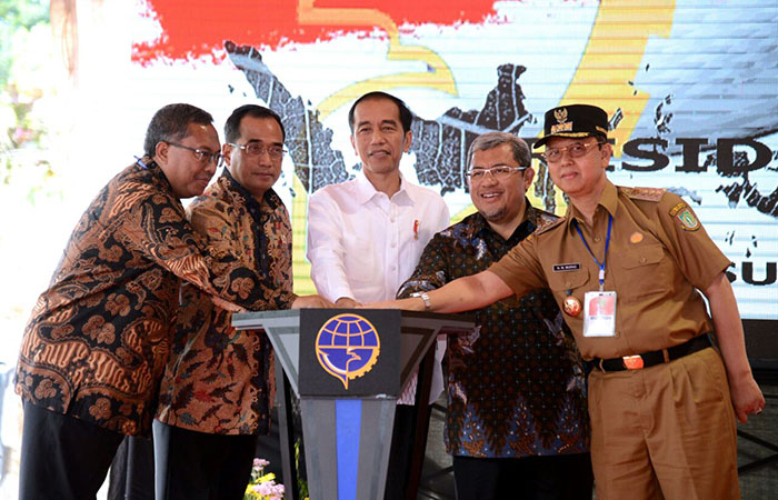 Presiden Joko Widodo saat peletakan batu pertama pembangunan jalur ganda kereta api Bogor-Sukabumi