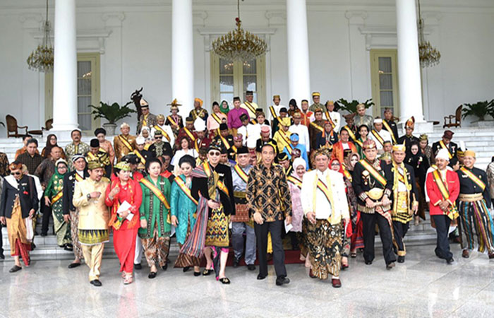 Presiden Joko Widodo mengundang sejumlah raja dan sultan se-Nusantara hadir di Istana Kepresidenan Bogor