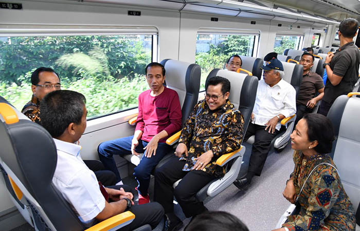 Presiden Joko Widodo saat meresmikan Kereta Bandara Internasional Soekarno-Hatta