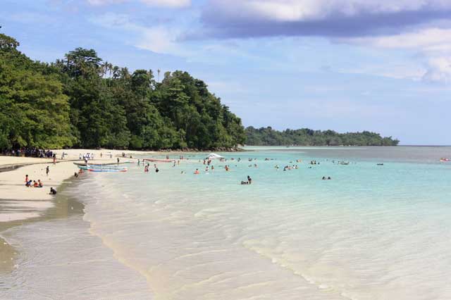 pantai natsepa 2