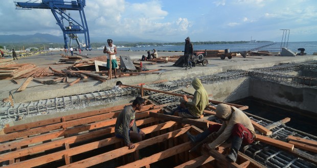 Pembangunan Pelabuhan Kuala Tanjung