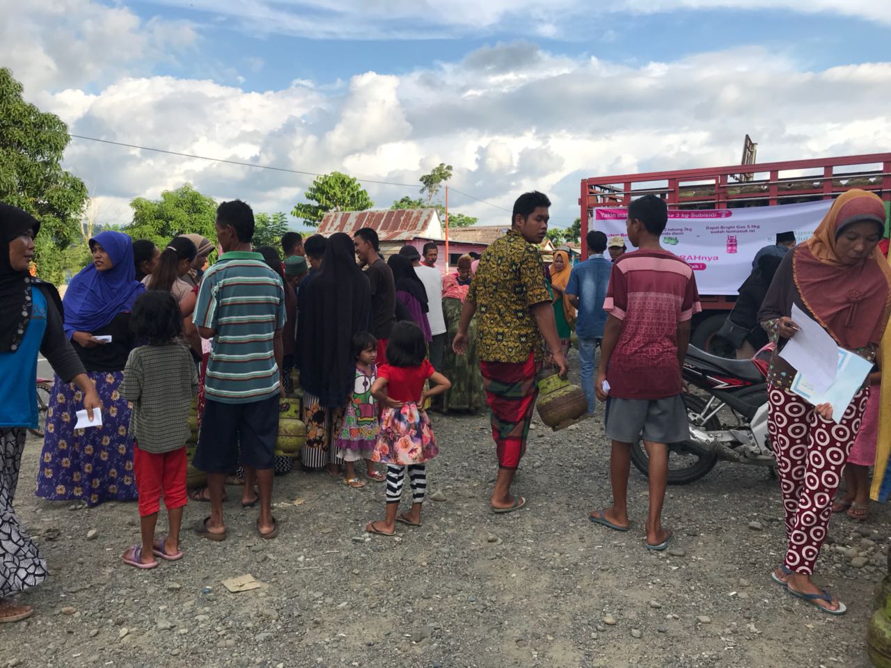 Pertamina bersama Disperindag dan Satpol PP gelar OP LPG 3 kg di Kabupaten Pasangkayu, Sulawesi Barat 