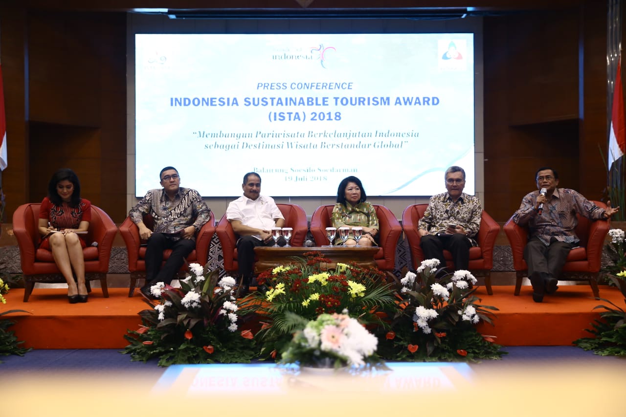 Konferensi Pers Indonesia Sustainable Tourism Award (ISTA) 2018