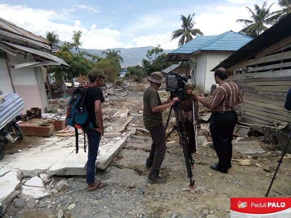 Salah satu desa di Kabupaten Sigi yang hampir rata dengan tanah menjadi sorotan sejumlah media