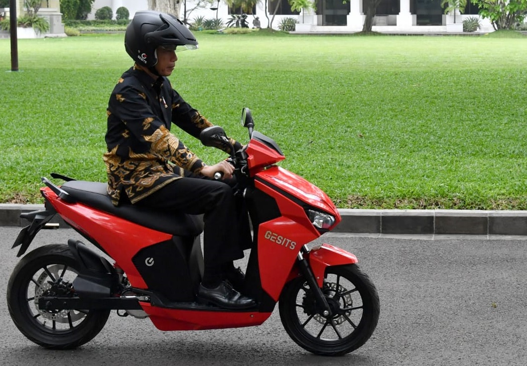 Motor Listrik Gesits, Cuitan Jokowi