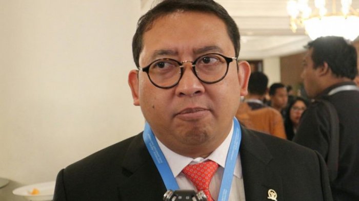 politikus Gerindra, KTP WNA