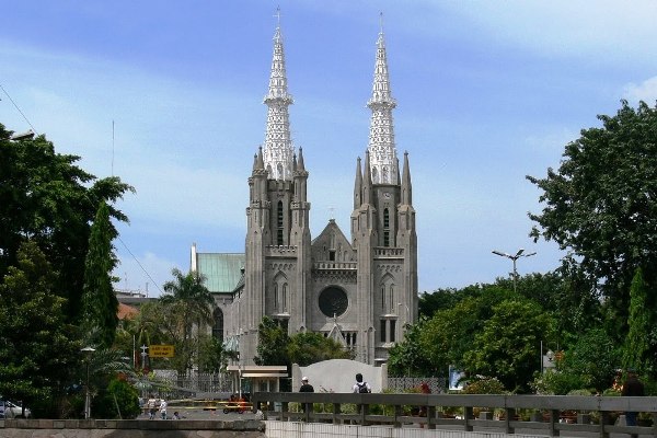 Gereja Katedral jakarta ajak umat satukan doa untuk korban tsunami