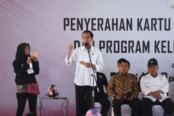 Denny JA, Program PKH Jokowi