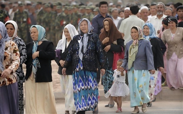 kemlu ri desak tiongkok terbuka soal pelanggaran HAM terhadap suku Uighur (:Ist)