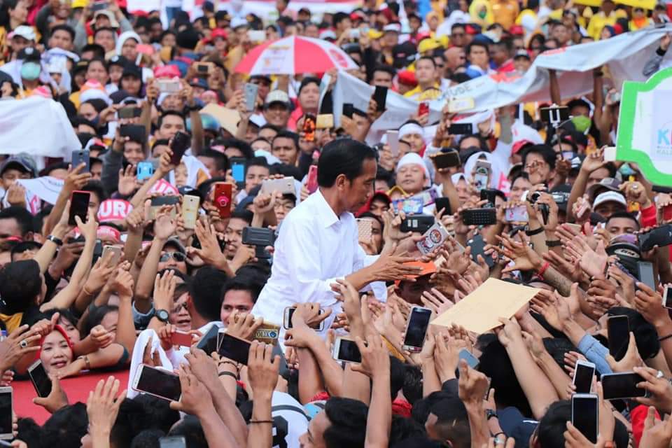 Jokowi-maruf, Joko Widodo, Roy Morgan,