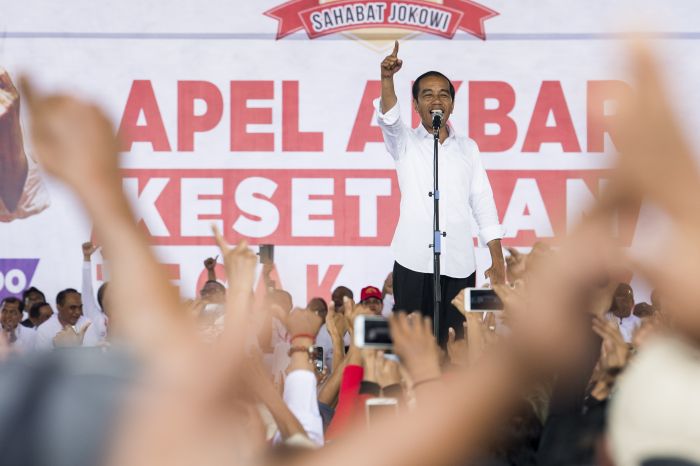 Sarung Tangan, Jokowi, Pilpres 2019, Soreang, Jabar, Survei Populi Center