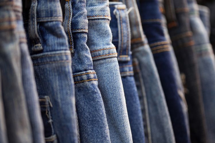 Inilah Alasan Mengapa  Warna Jeans Identik dengan Biru
