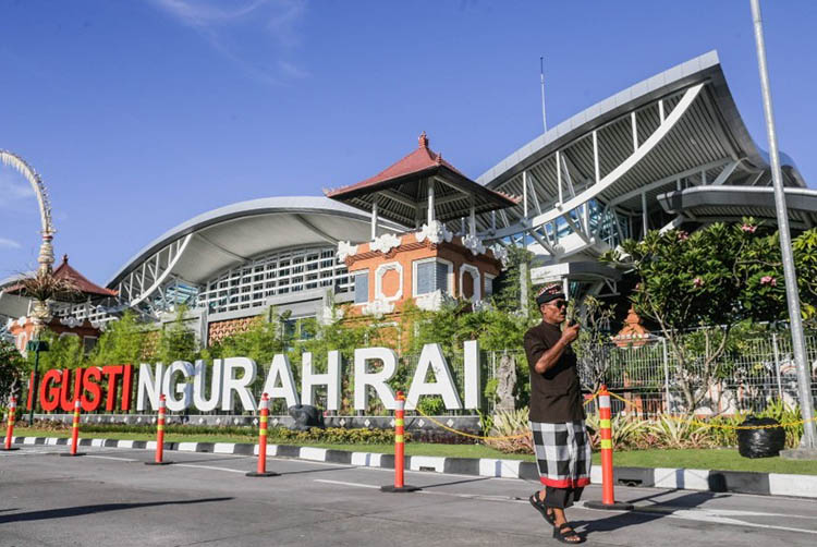 Antisipasi Corona, Kemenhub Perketat Pintu Masuk Bandara Ngurah Rai