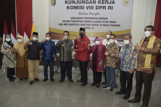 Komisi VIII Dorong Percepatan Vaksinasi di Lampung