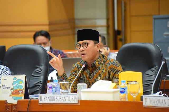 Yandri Susanto Tegaskan Keberangkatan Umrah PPIU Untuk Kepentingan Jemaah