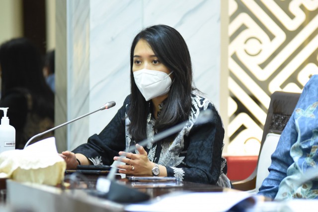 Jelang Idulfitri 2022, Puteri Komarudin Soroti Fasilitas Penukaran Uang hingga Bahaya Pinjol Ilegal
