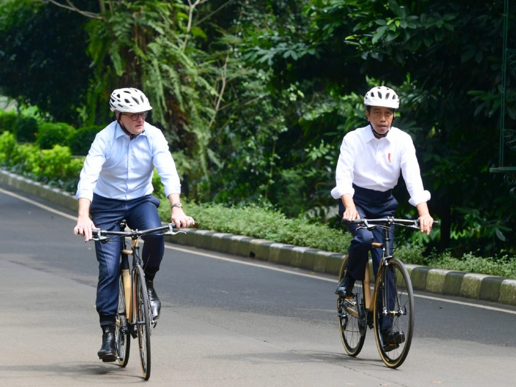 Sepeda Bambu Diplomasi Presiden Jokowi Ke Pm Australia Fakta News