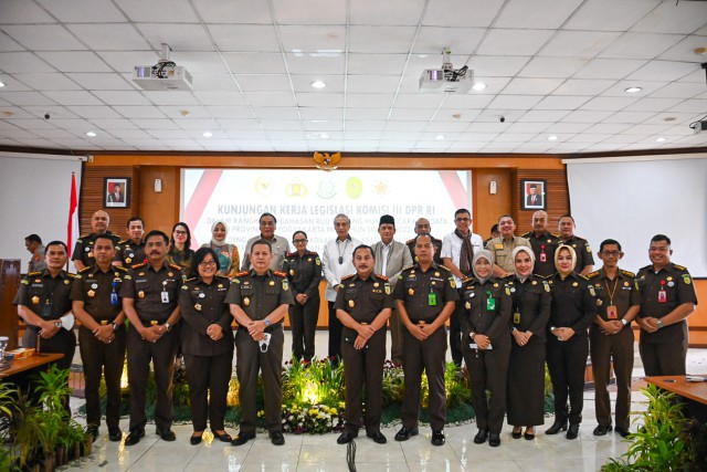 Komisi III Serap Masukan RUU KUHAP di Yogyakarta