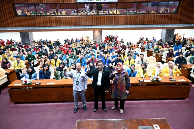 Isi Kuliah Umum Magang Merdeka, Achmad Baidowi: Jangan Sia-Siakan Belajar di 'Rumah Rakyat' DPR