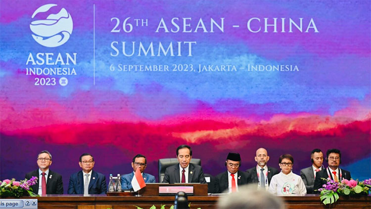 President Joko Widodo chairs ASEAN-China summit