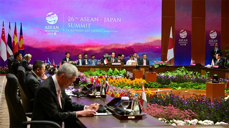 Opening the 26th ASEAN-Japan Summit, President Jokowi calls on Japan to support ASEAN connectivity and green infrastructure